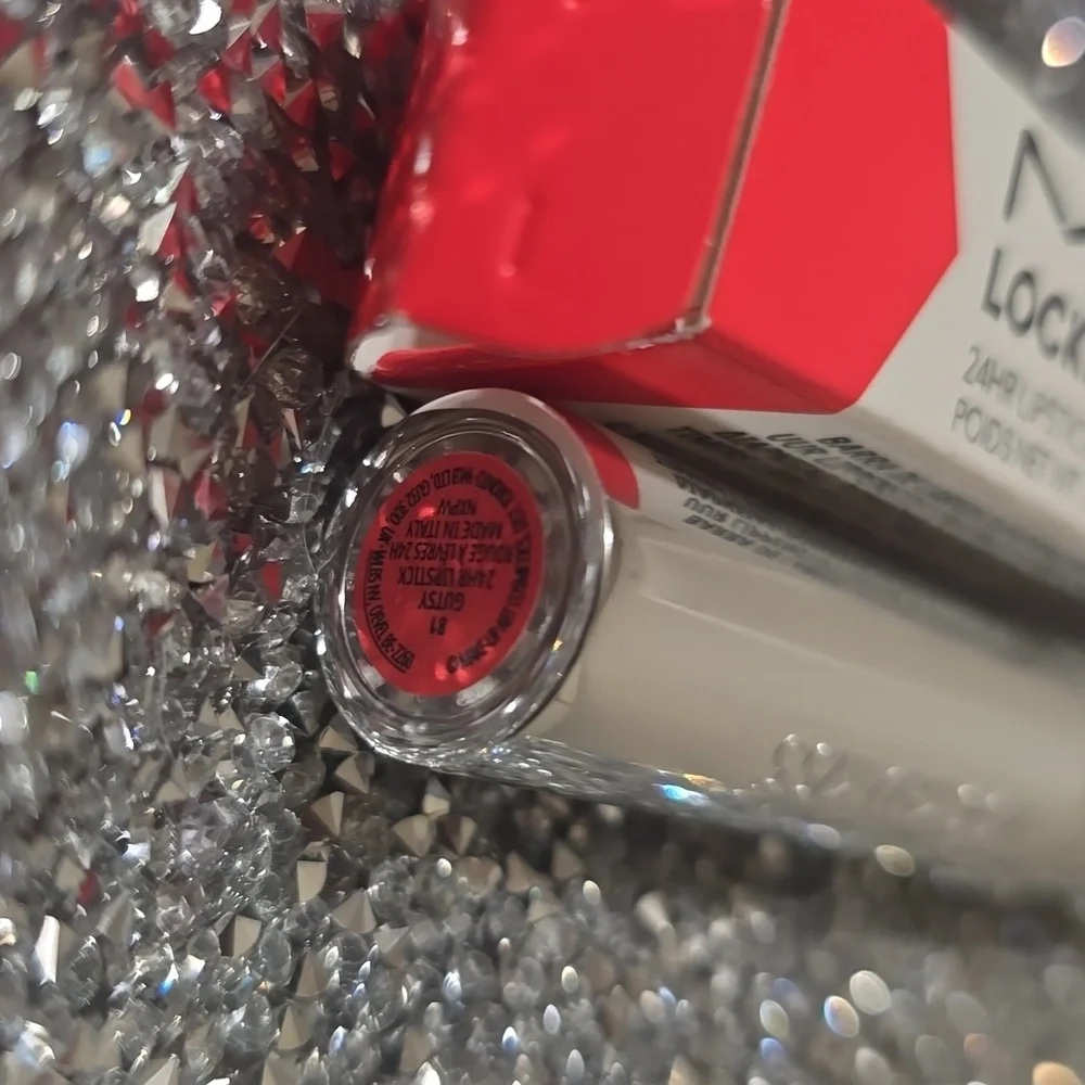 🧚‍♀️GUTSY MAC Cosmetics Locked Kiss Lipstick NWT